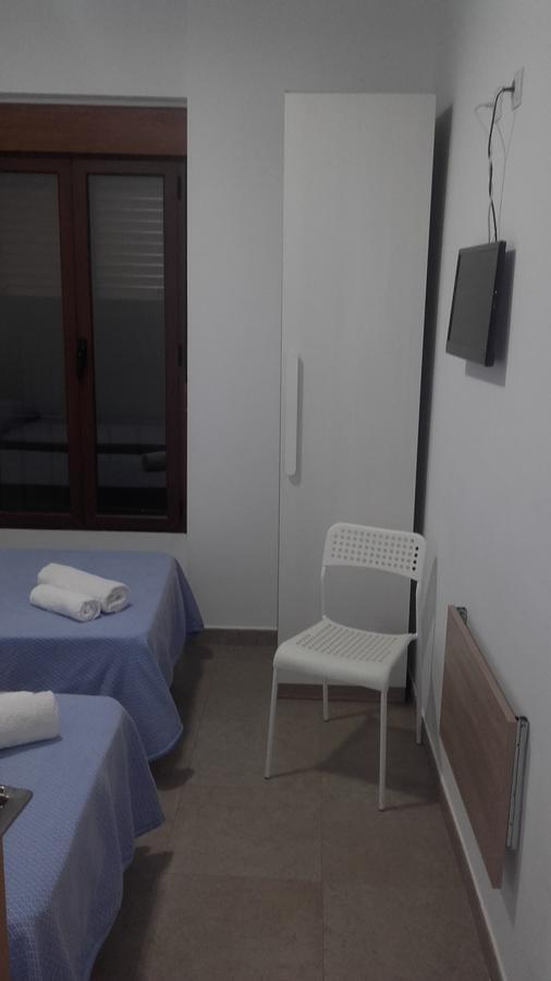 Hospederia Gomis 26 Hotel Ontinyent Bagian luar foto